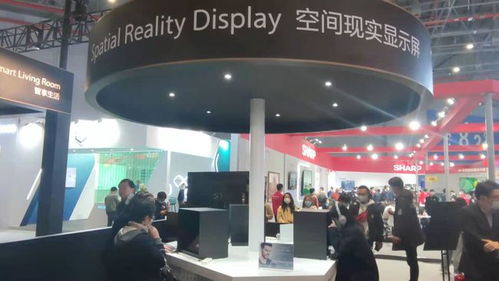 折叠、卷轴、水墨屏同台竞技 AWE上谁才是真正的“黑科技”之王？